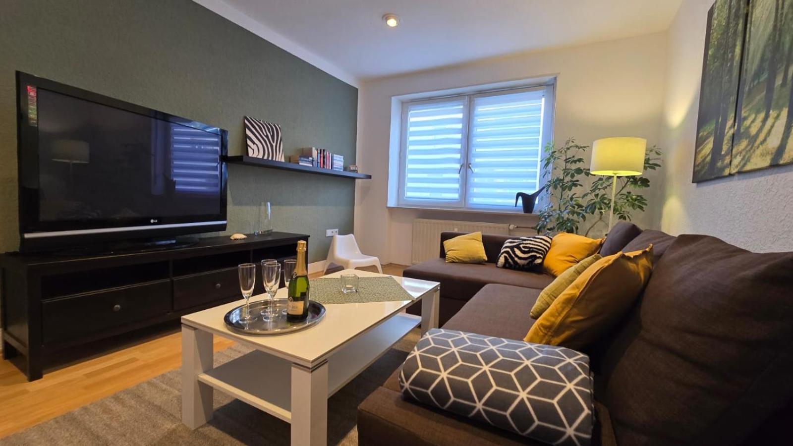 Wohnung Medicus, 3 Zkb, Balkon, Garten, Naehe Stadtpark, Ruhig カイザースラウテルン エクステリア 写真